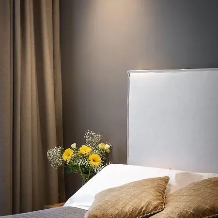 Ξενοδοχείο Hnn Luxury 3*