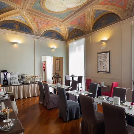 Ξενοδοχείο Hnn Luxury 3*