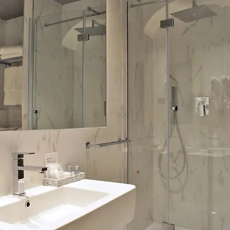 Hnn Luxury Hotel 3*