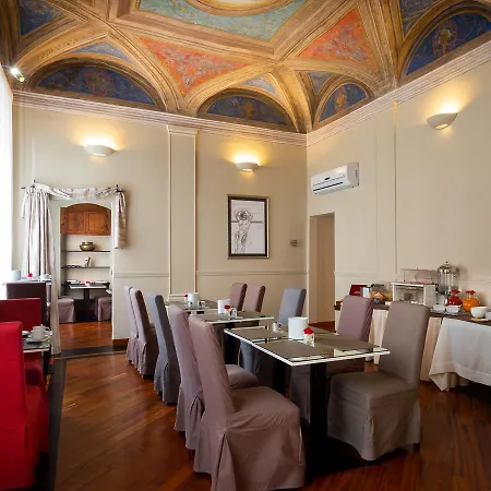 Hnn Luxury Hotel Genoa