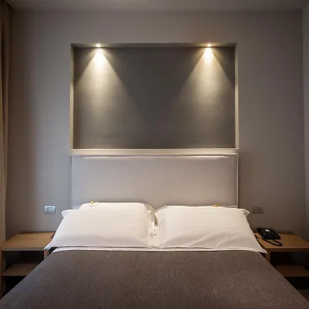 Hnn Luxury Hotel