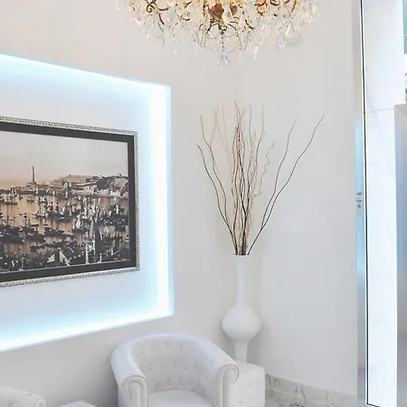 Hotel Hnn Luxury 3*