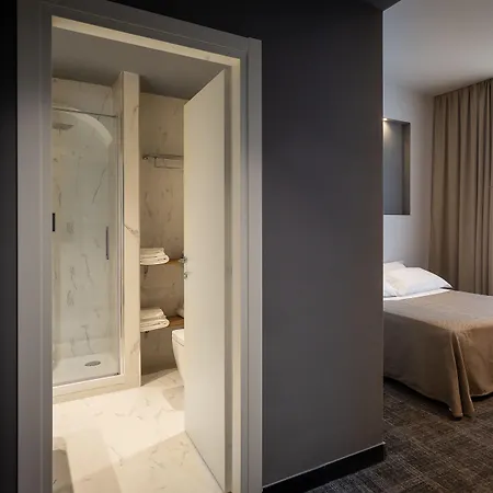 Hnn Luxury Hotel