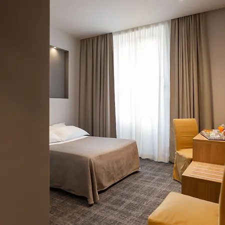 Hnn Luxury 3* Genoa