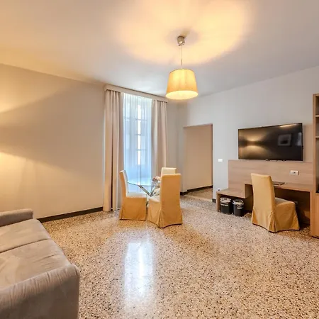 Hnn Luxury فندق جنوة