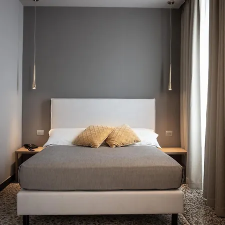 Hotel Hnn Luxury 3*