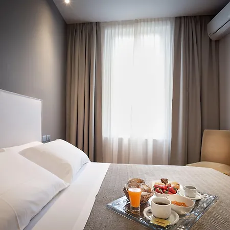 Hnn Luxury 3* جنوة