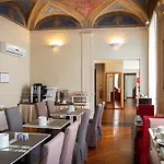 Hnn Luxury 3* Génova
